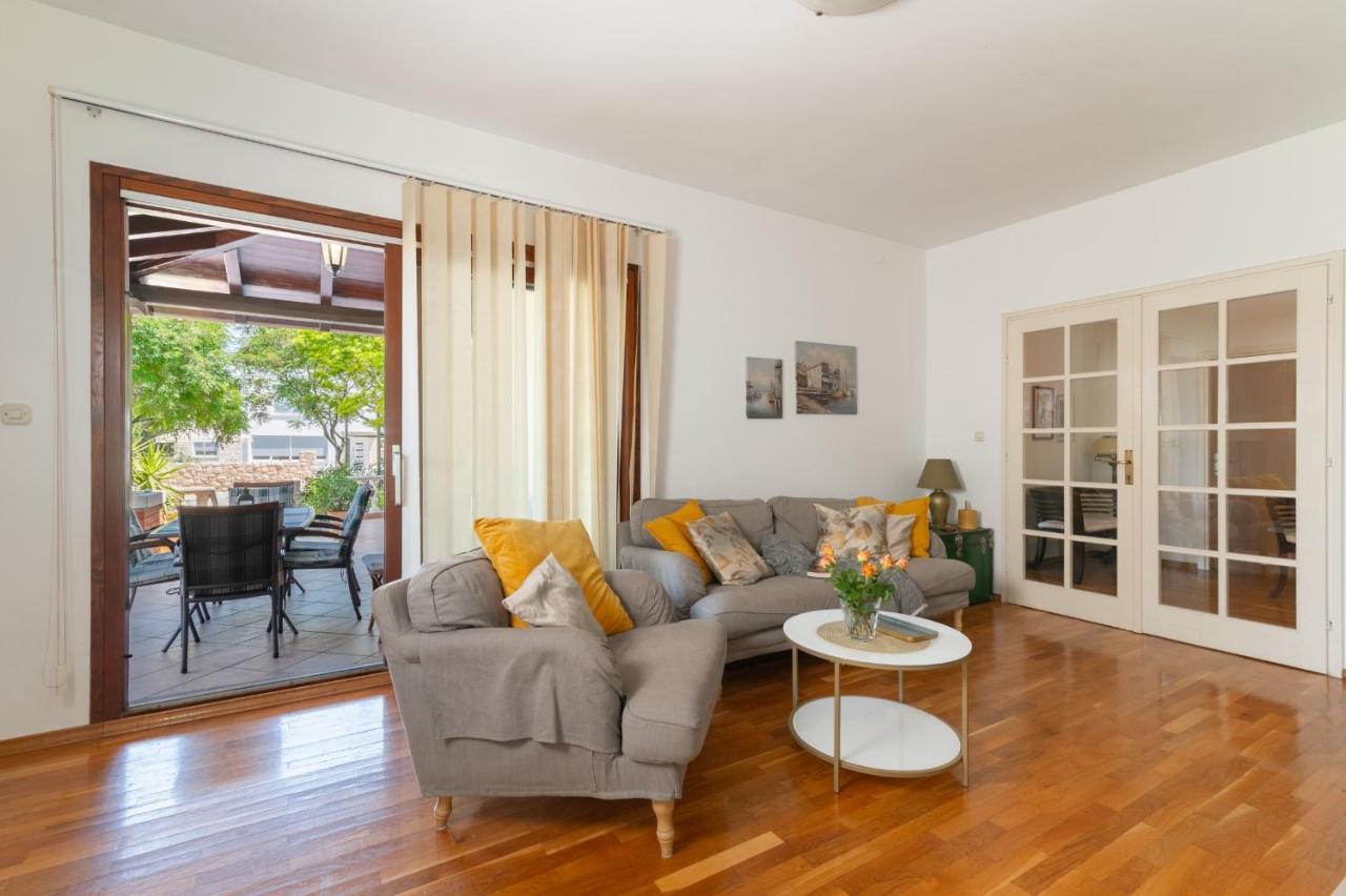 Apartments Rozelyn Ugljan Kültér fotó