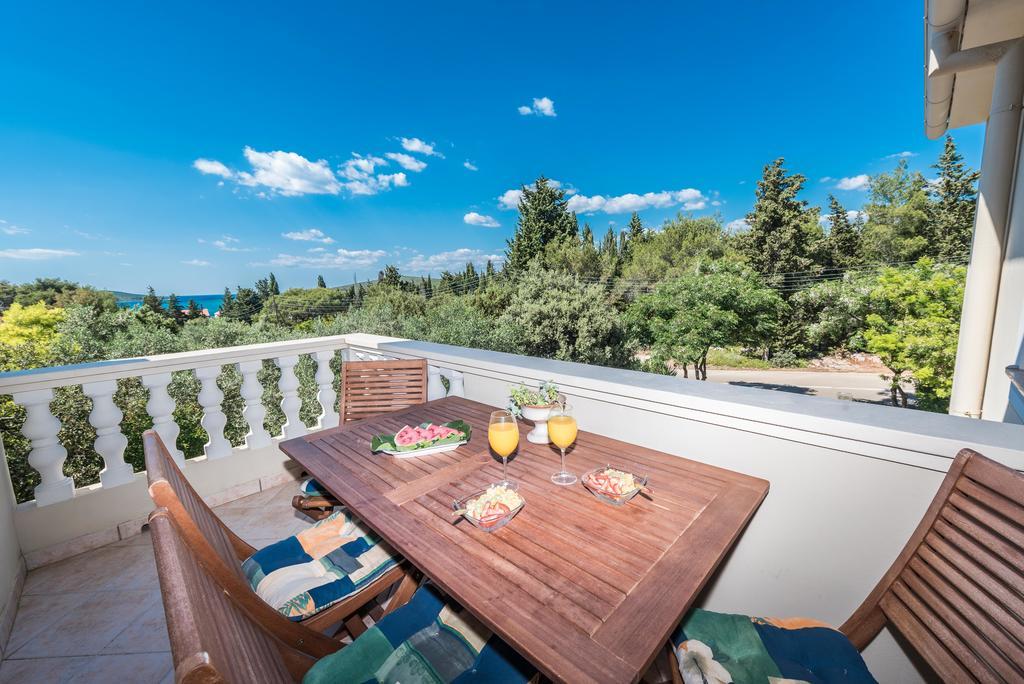 Apartments Rozelyn Ugljan Kültér fotó